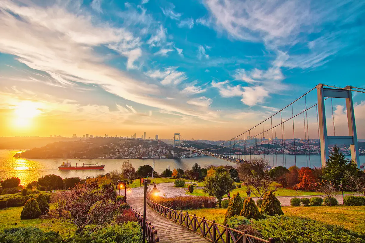 7 Reasons Why Now is the Perfect Time to Buy Property in Istanbul (in 2024)